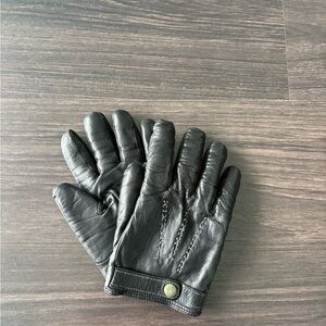 Banana Republic Classic Black Leather Gloves